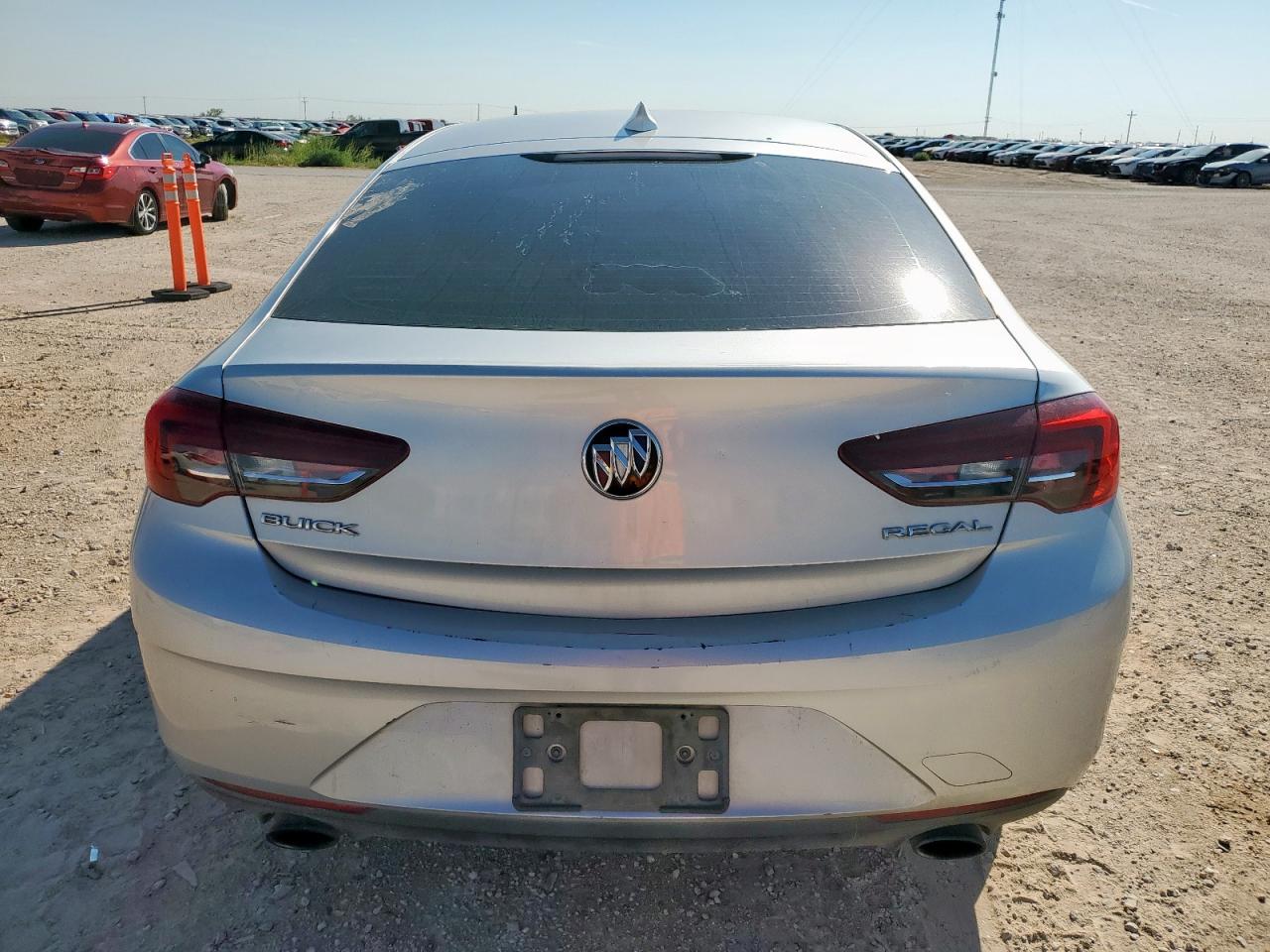 2018 Buick Regal Preferred VIN: W04GL6SX9J1124034 Lot: 71002175