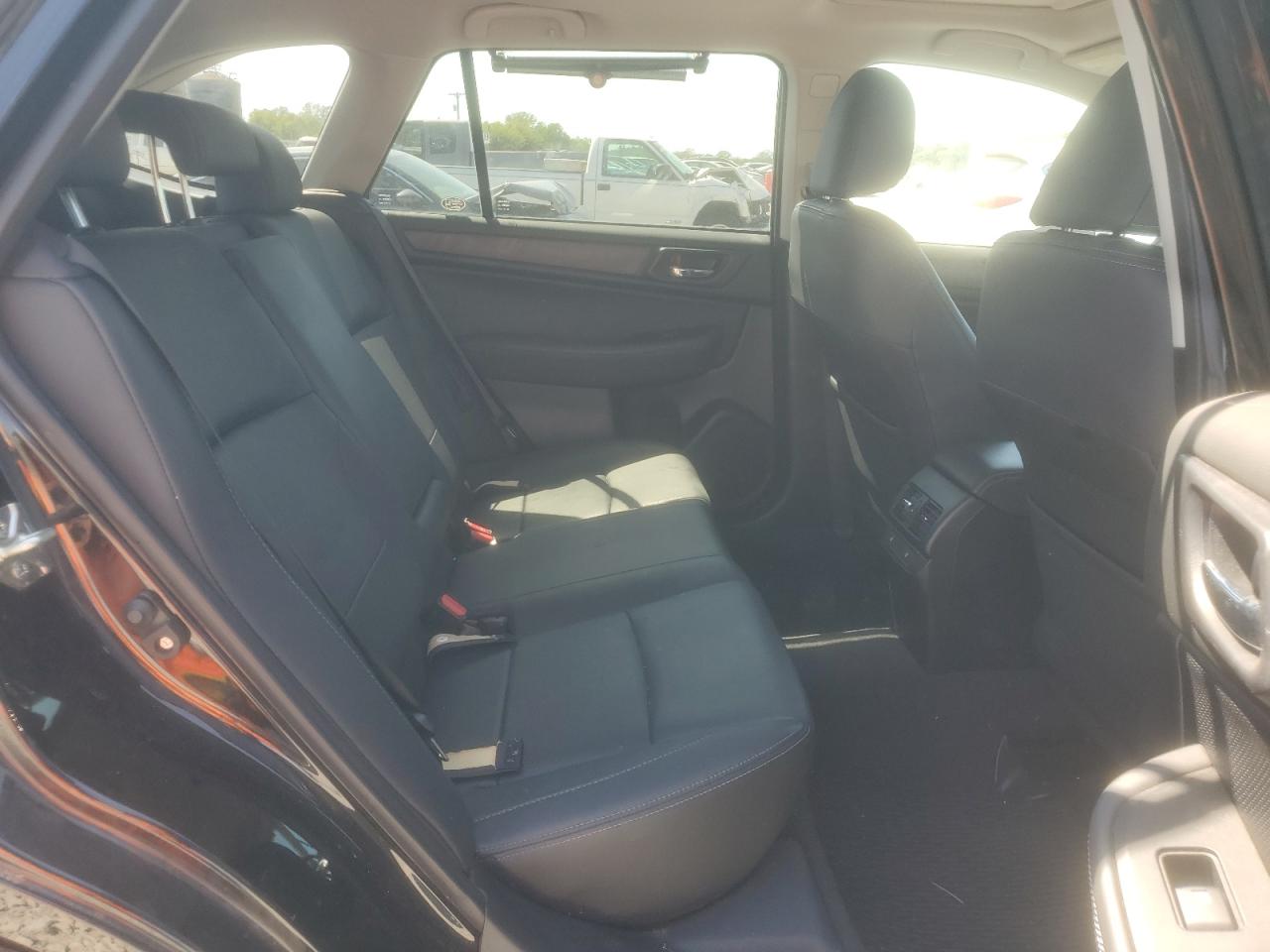 2017 Subaru Outback 2.5I Limited VIN: 4S4BSANC9H3270166 Lot: 80311265