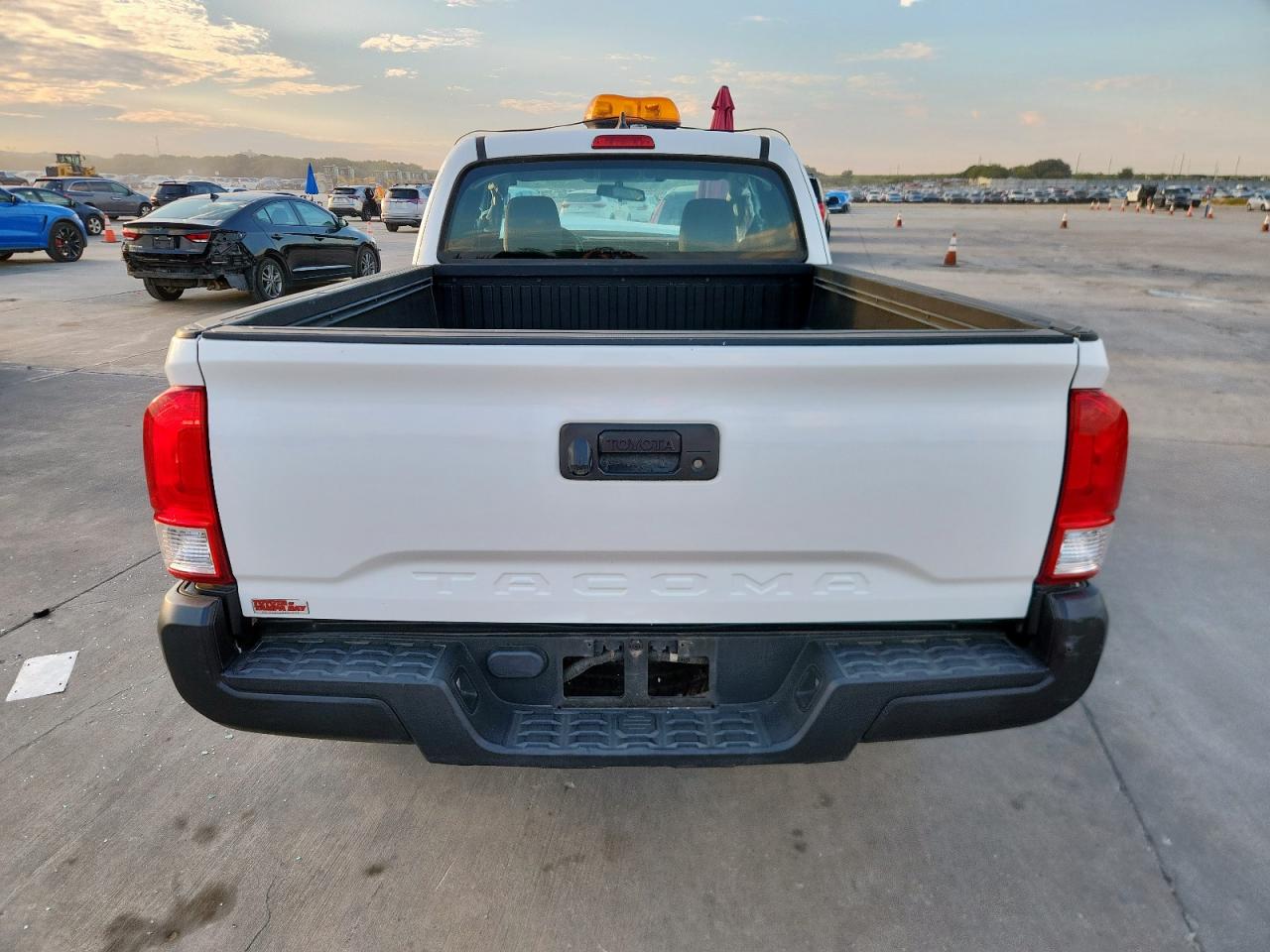 2017 Toyota Tacoma Access Cab VIN: 5TFRX5GN3HX079894 Lot: 84829485