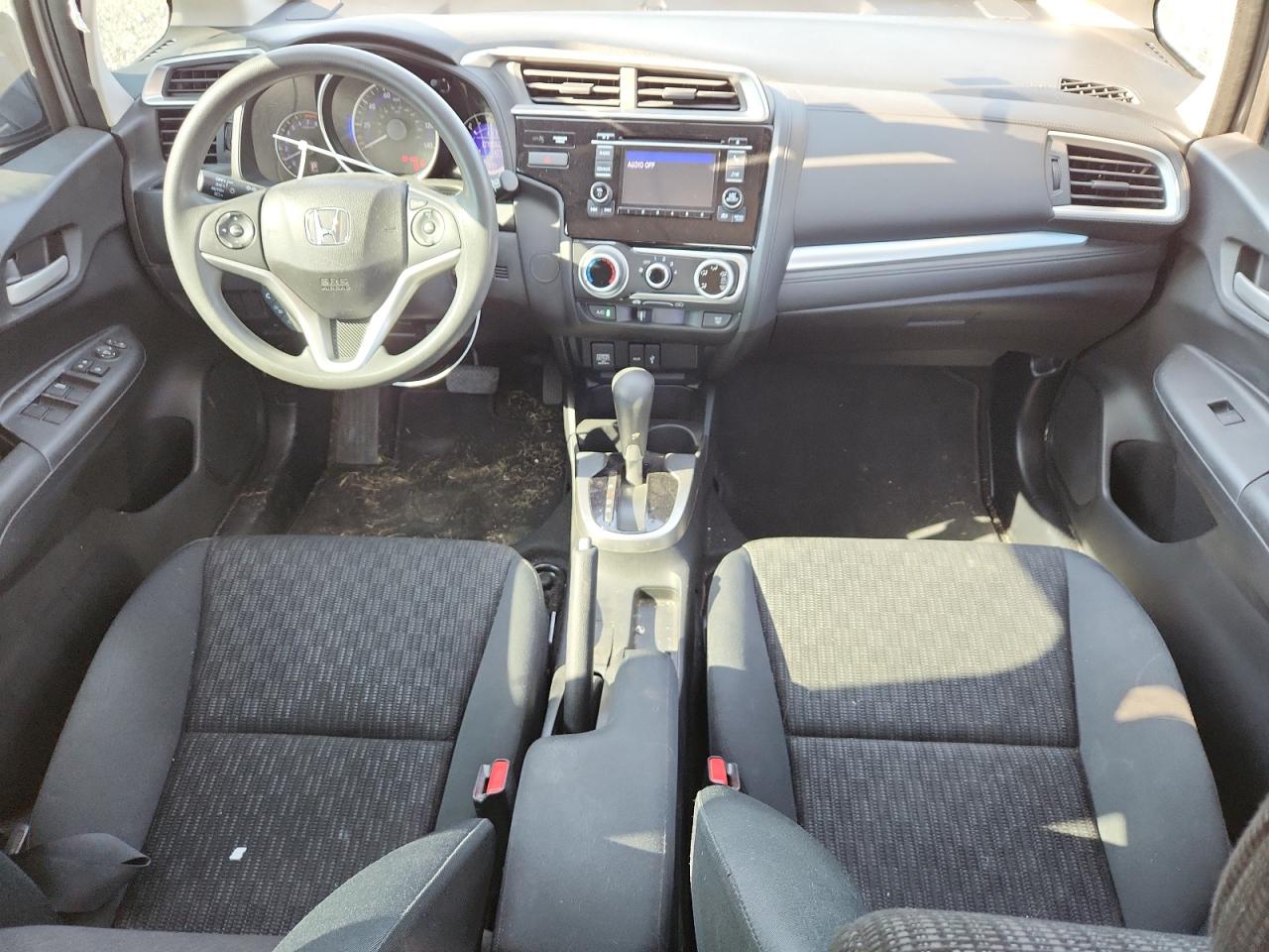 2015 Honda Fit Lx VIN: 3HGGK5H58FM755409 Lot: 70905545