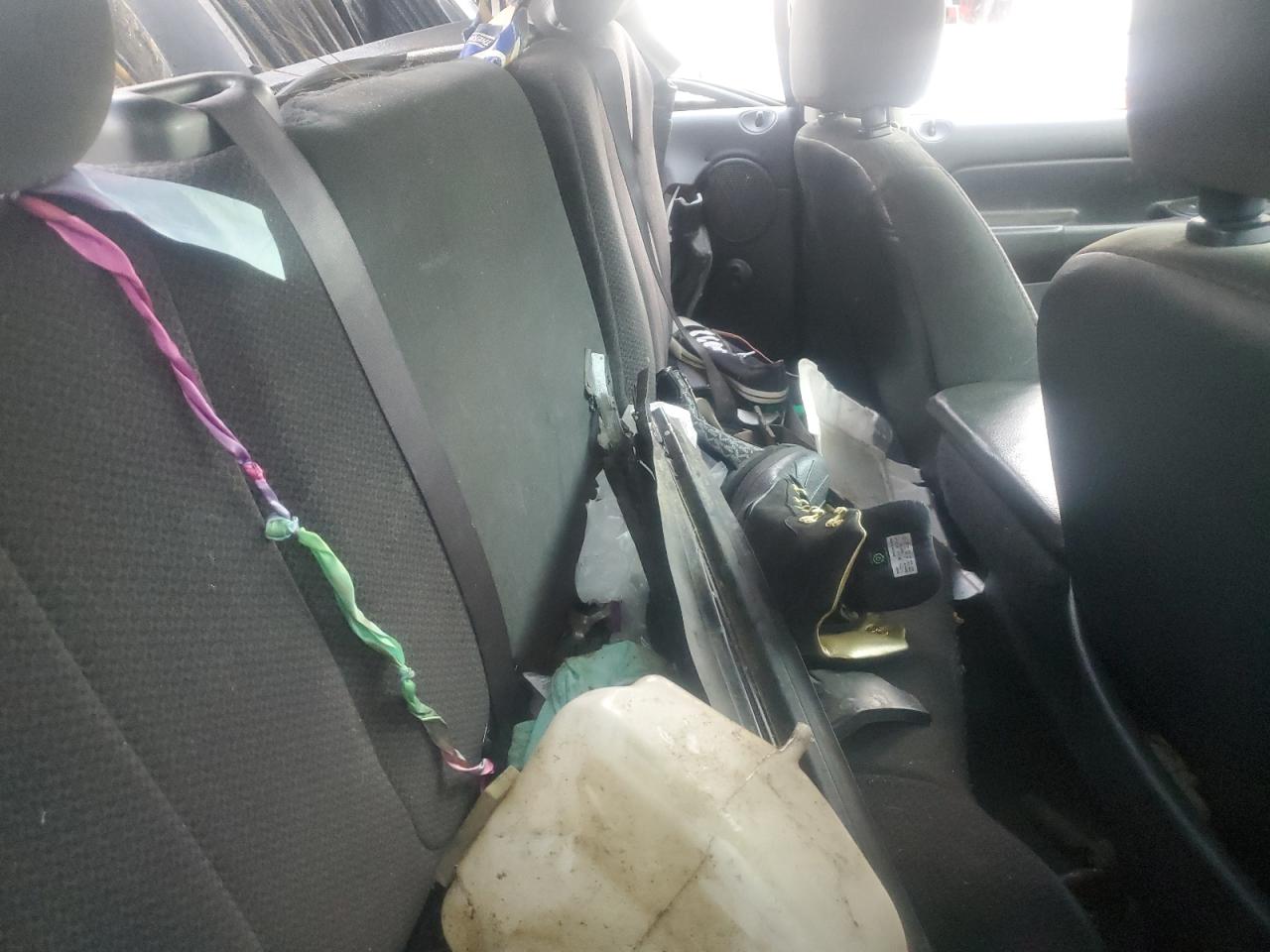 2004 Dodge Ram 1500 St VIN: 1D7HA18N04S738175 Lot: 80379515