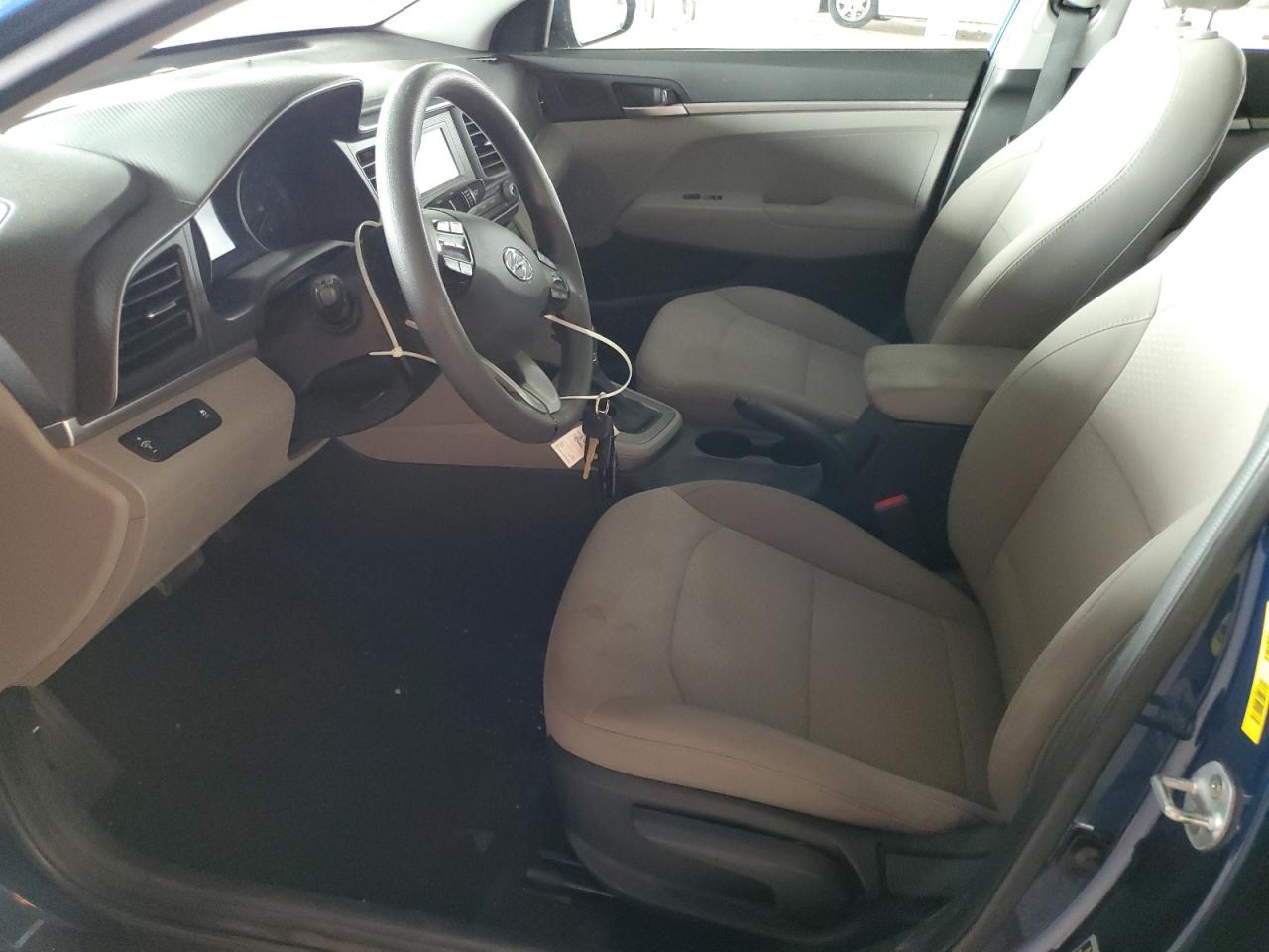 2019 Hyundai Elantra Se VIN: 5NPD74LF0KH483449 Lot: 70930525