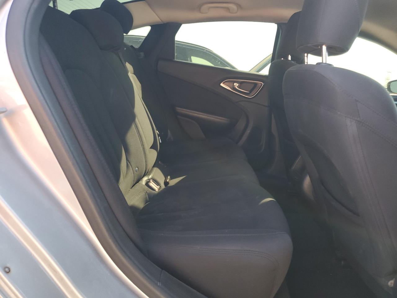 2015 Chrysler 200 Limited VIN: 1C3CCCAB4FN583680 Lot: 81426755