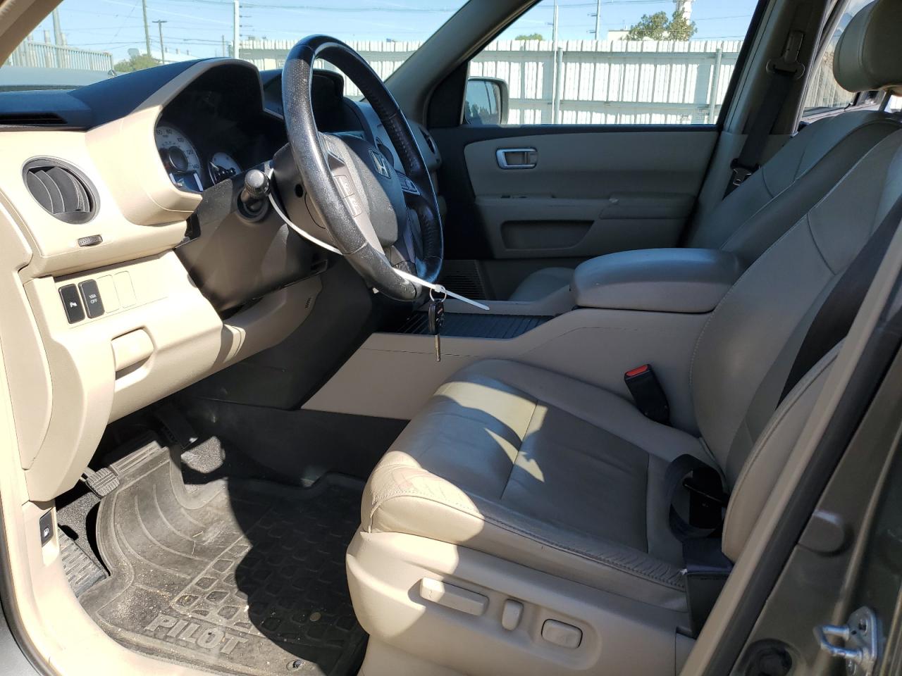 2009 Honda Pilot Touring VIN: 5FNYF48949B020925 Lot: 81950155