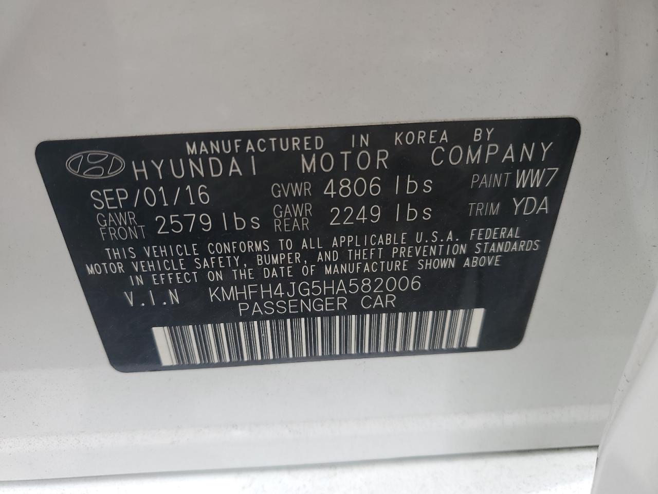 2017 Hyundai Azera Limited VIN: KMHFH4JG5HA582006 Lot: 84604595
