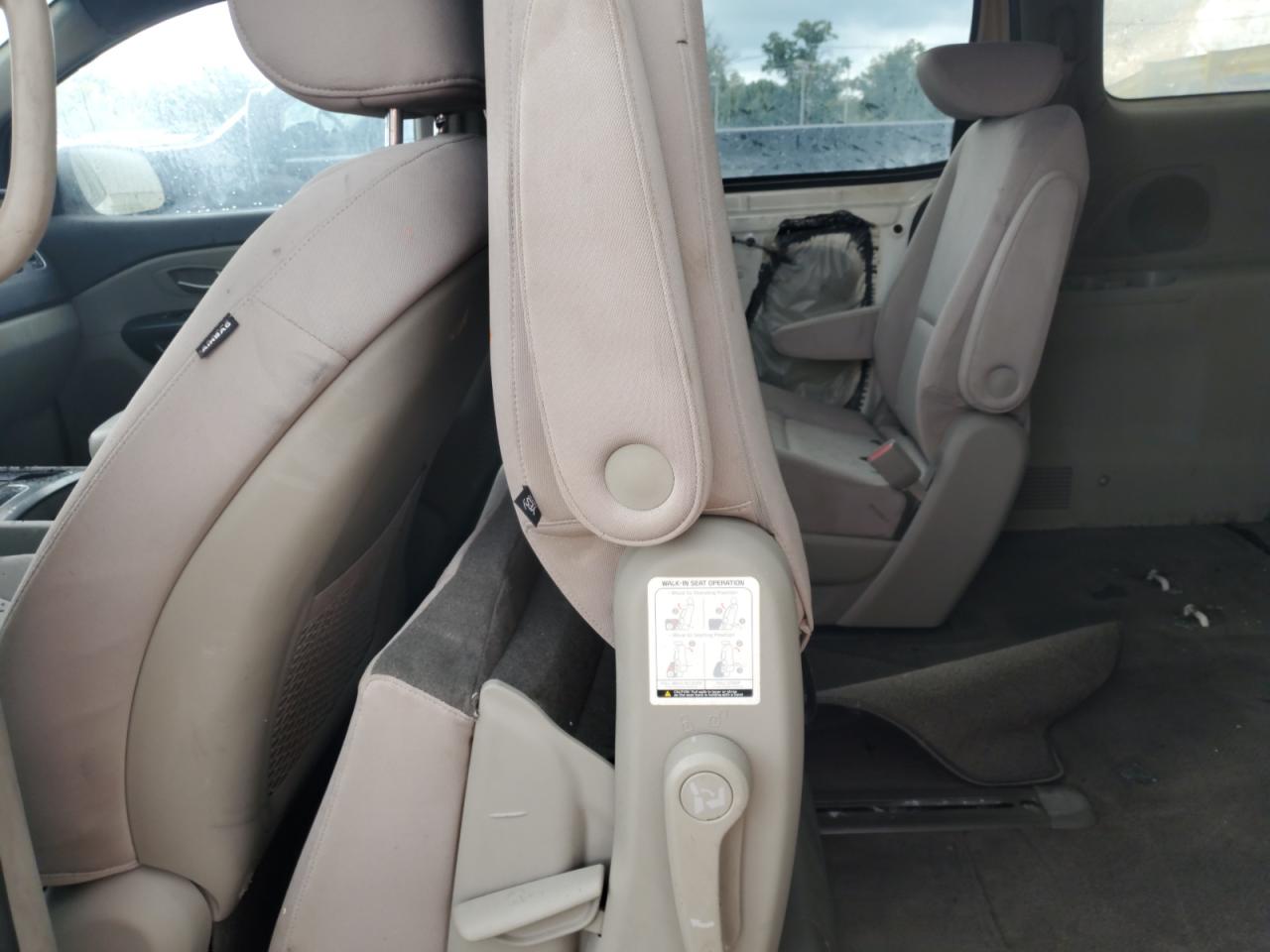 2015 Kia Sedona Lx VIN: KNDMB5C18F6046128 Lot: 70776915