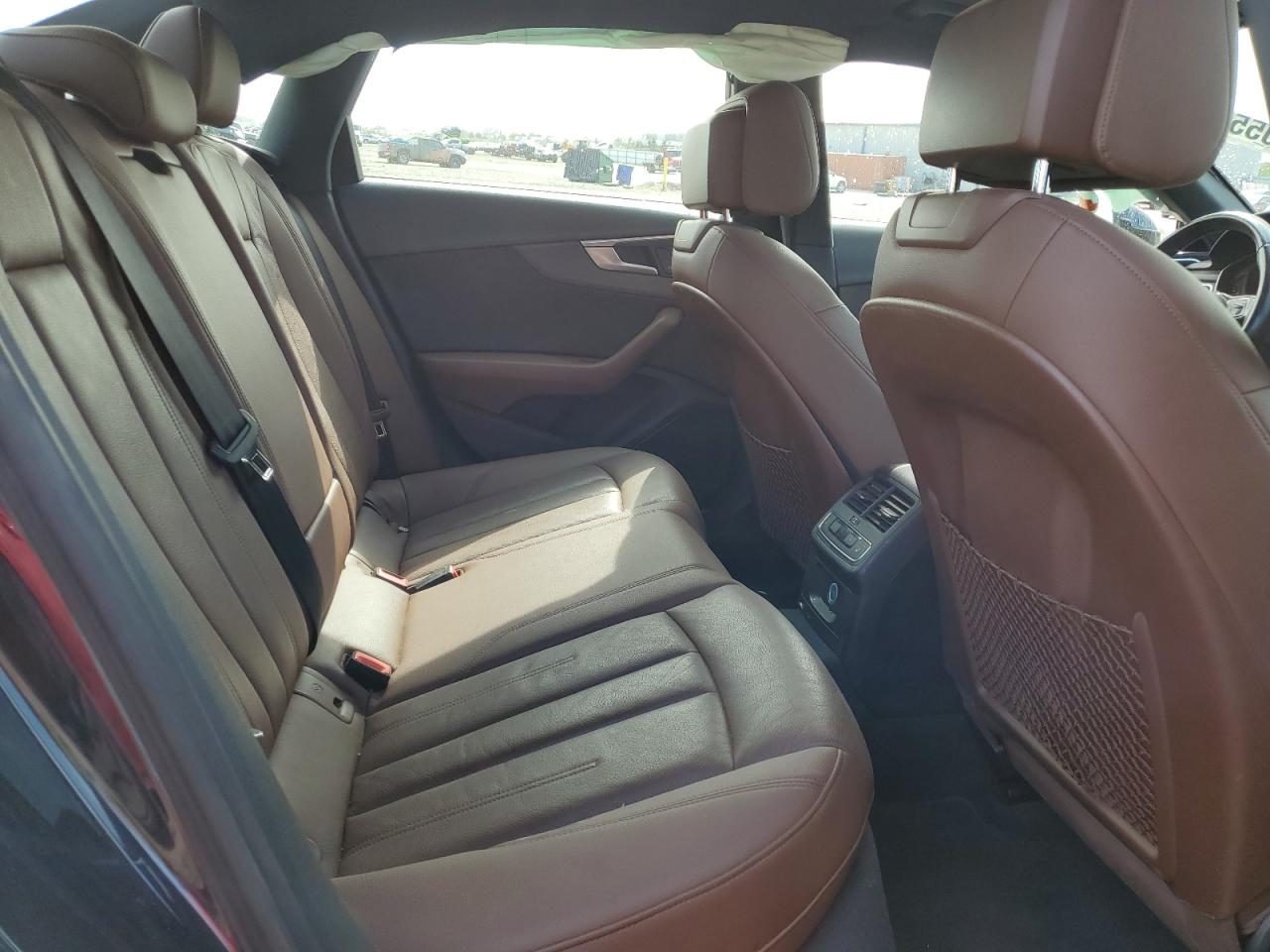 2017 Audi A4 Premium Plus VIN: WAUENAF46HN033569 Lot: 80101055