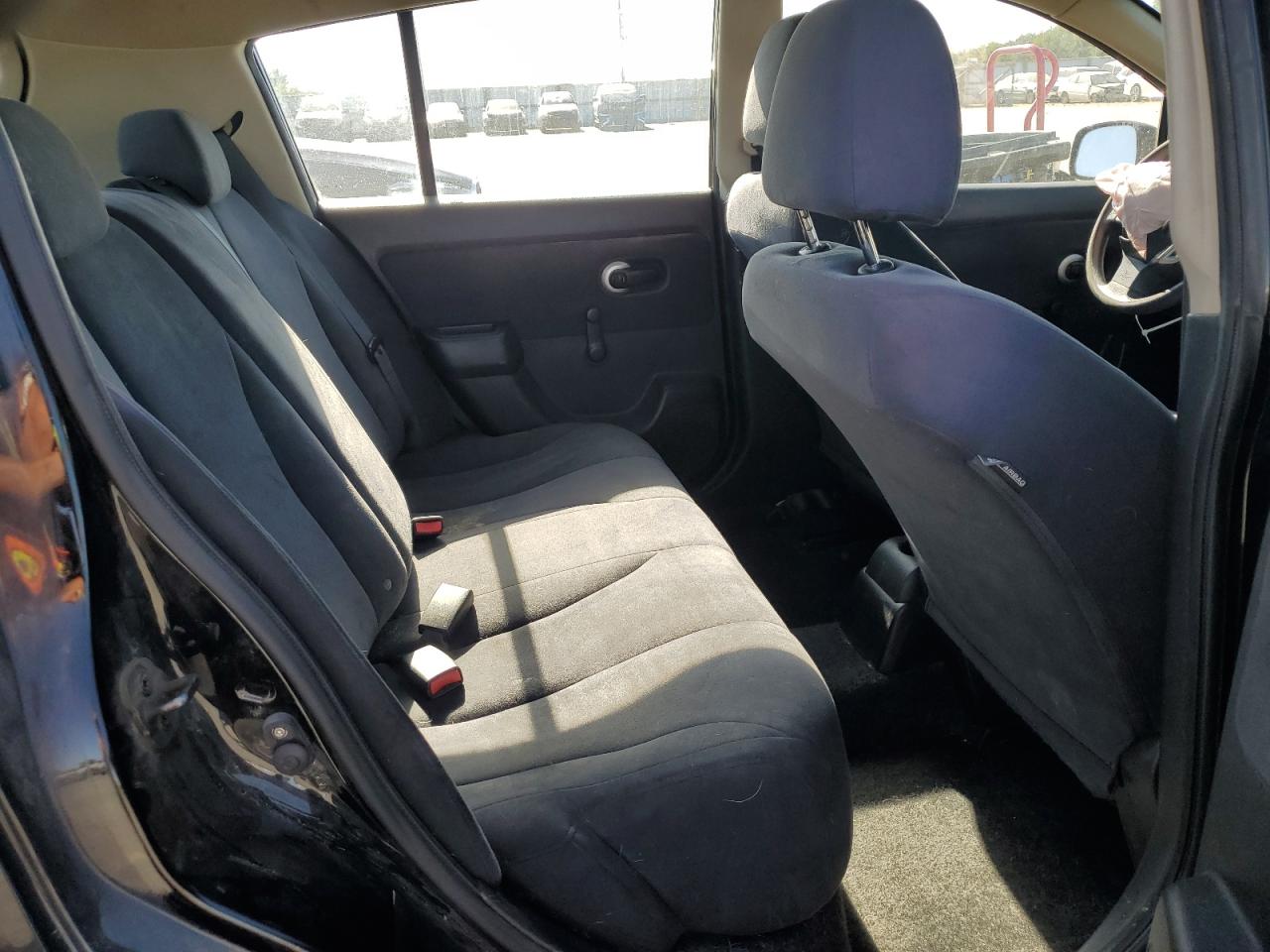 2008 Nissan Versa S VIN: 3N1BC13E08L415401 Lot: 84217675