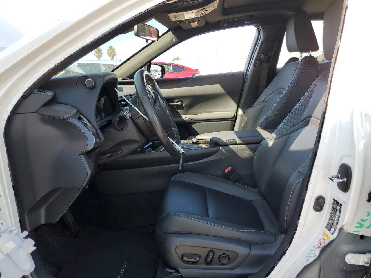 2019 Lexus Ux 200 VIN: JTHY3JBHXK2002136 Lot: 70274545