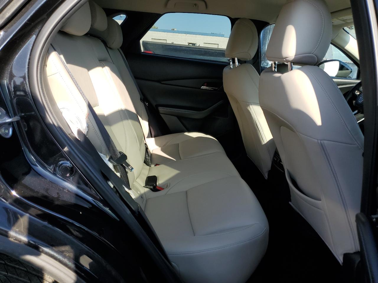 2023 Mazda Cx-30 Preferred VIN: 3MVDMBCM3PM512745 Lot: 84051095