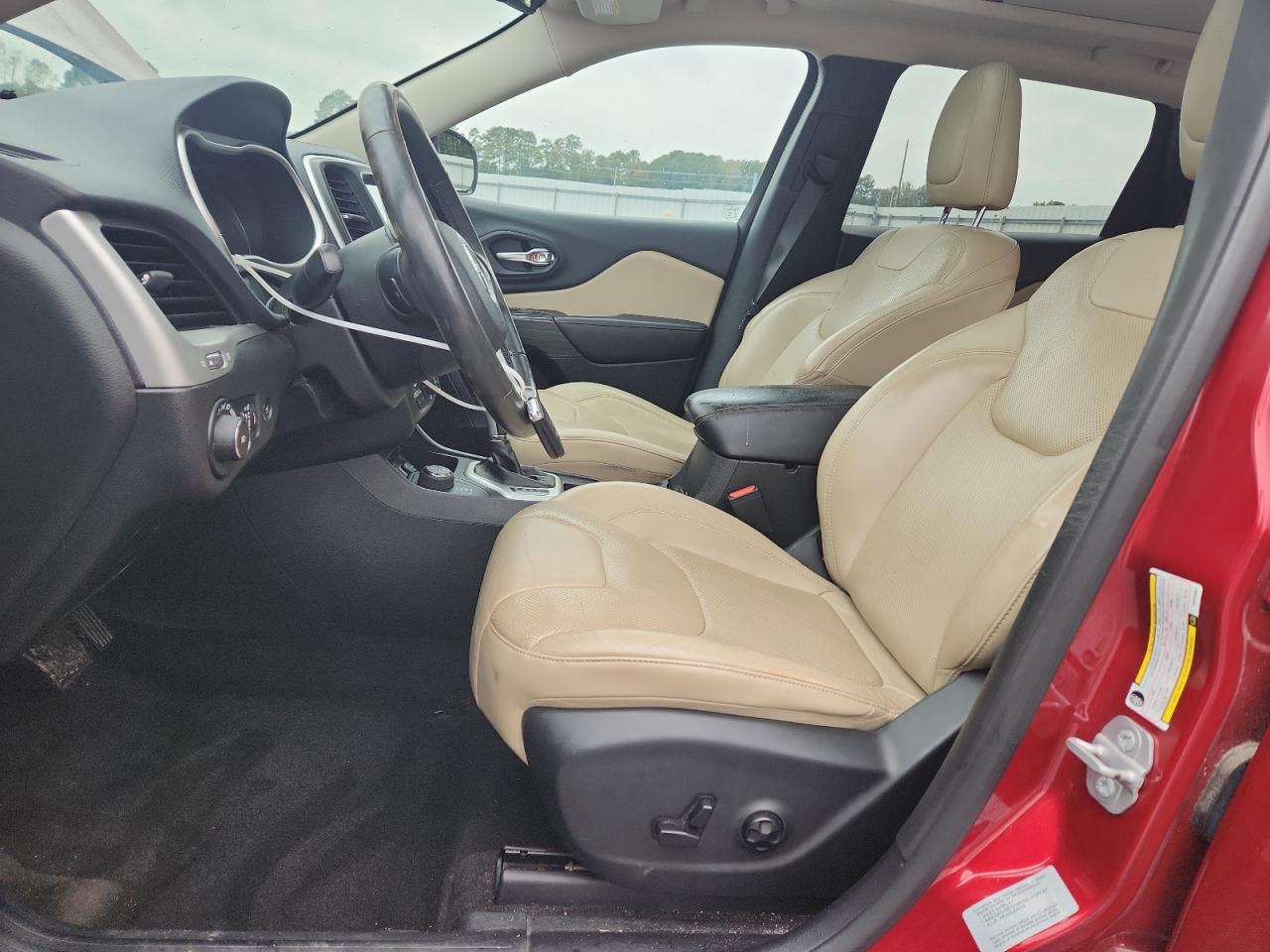 2015 Jeep Cherokee Limited VIN: 1C4PJMDB2FW523301 Lot: 81899365