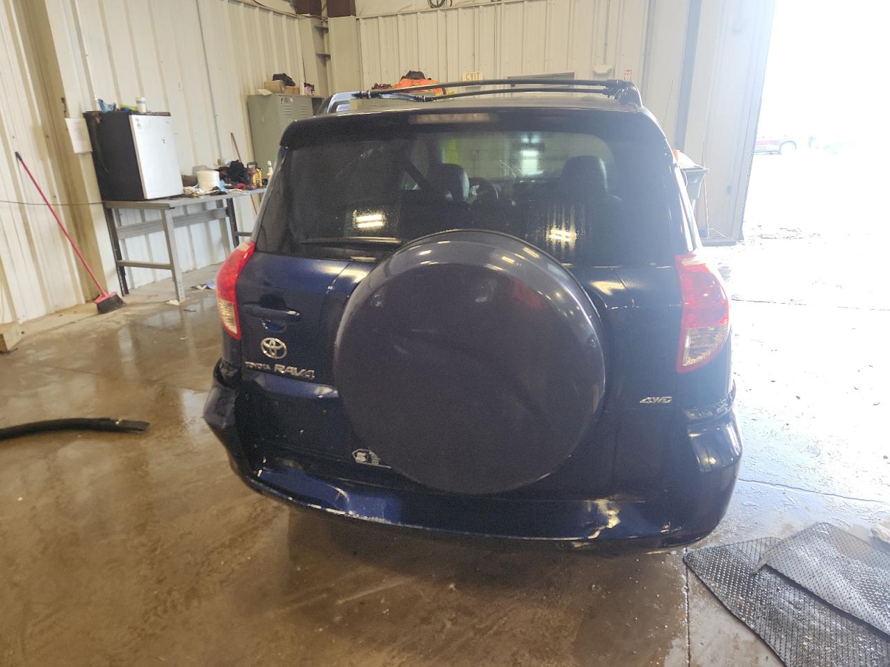 2007 Toyota Rav4 VIN: JTMBD33V975057056 Lot: 81636405