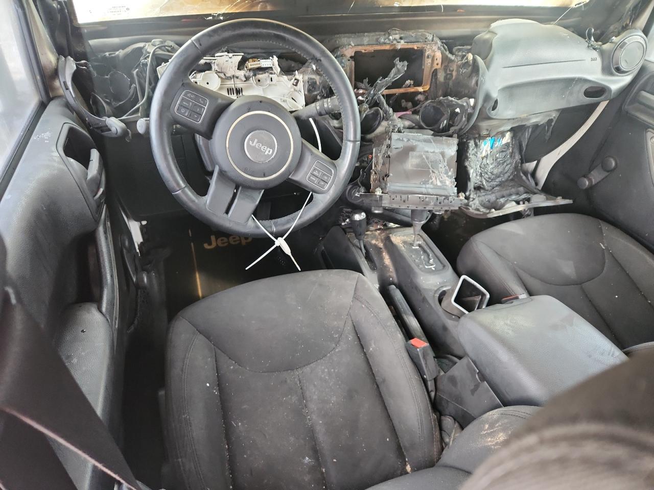2016 Jeep Wrangler Unlimited Sport VIN: 1C4BJWDG2GL122853 Lot: 84456375