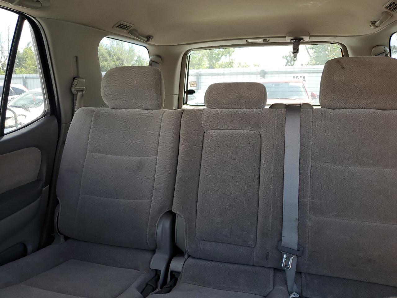2002 Toyota Sequoia Sr5 VIN: 5TDZT34A62S136801 Lot: 84402835