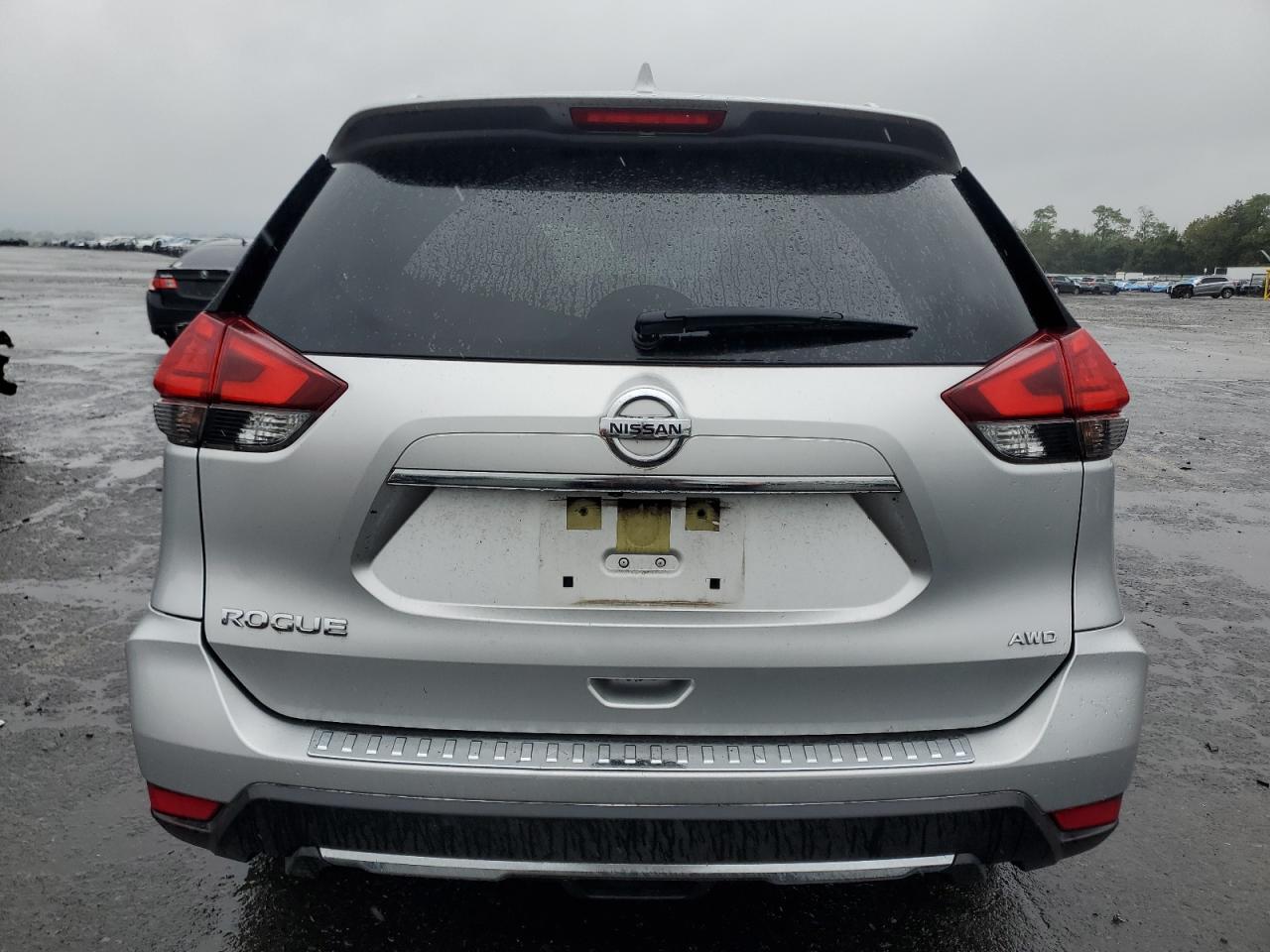 2017 Nissan Rogue S VIN: JN8AT2MV4HW276613 Lot: 84260615