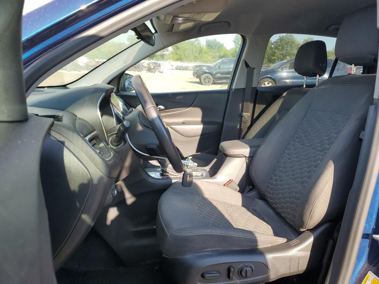 2020 Chevrolet Equinox Lt VIN: 3GNAXKEVXLL320389 Lot: 70881235