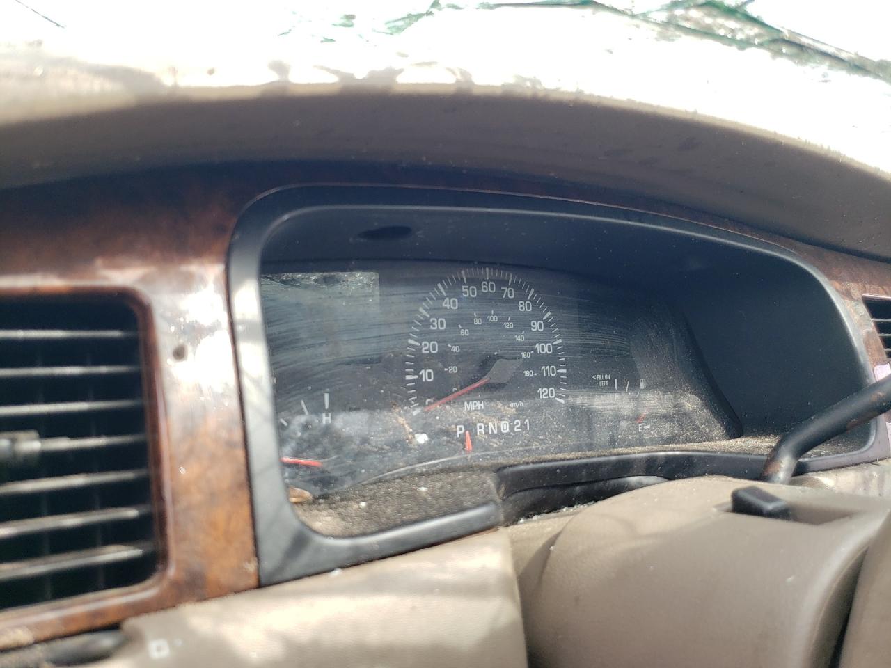 2002 Lincoln Town Car Signature VIN: 1LNHM82W32Y644485 Lot: 81091965