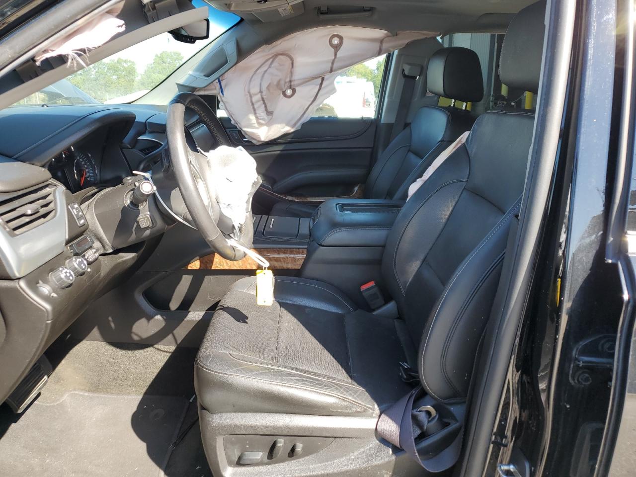 2017 Chevrolet Suburban K1500 Premier VIN: 1GNSKJKC5HR238716 Lot: 81811355