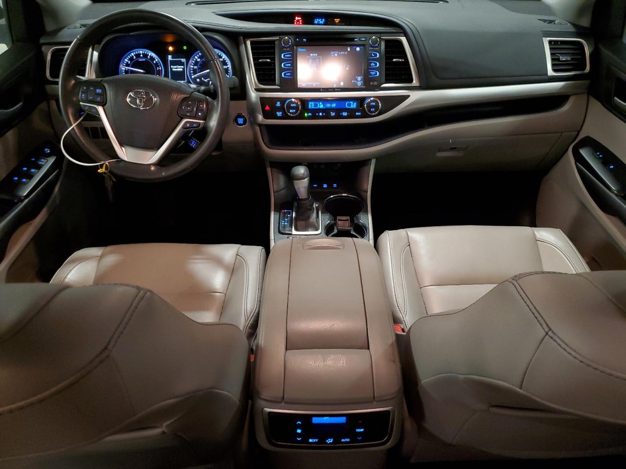 2017 Toyota Highlander Se VIN: 5TDJZRFH3HS434871 Lot: 84557395