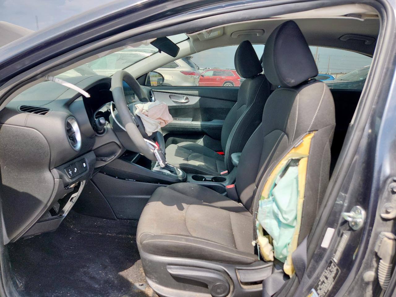 2023 Kia Forte Lx VIN: 3KPF24AD8PE572271 Lot: 81379125