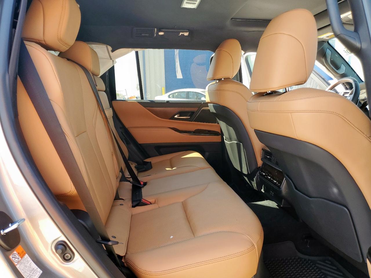 2025 Lexus Lx 600 Premium VIN: JTJGB7CX8S4075645 Lot: 84051195