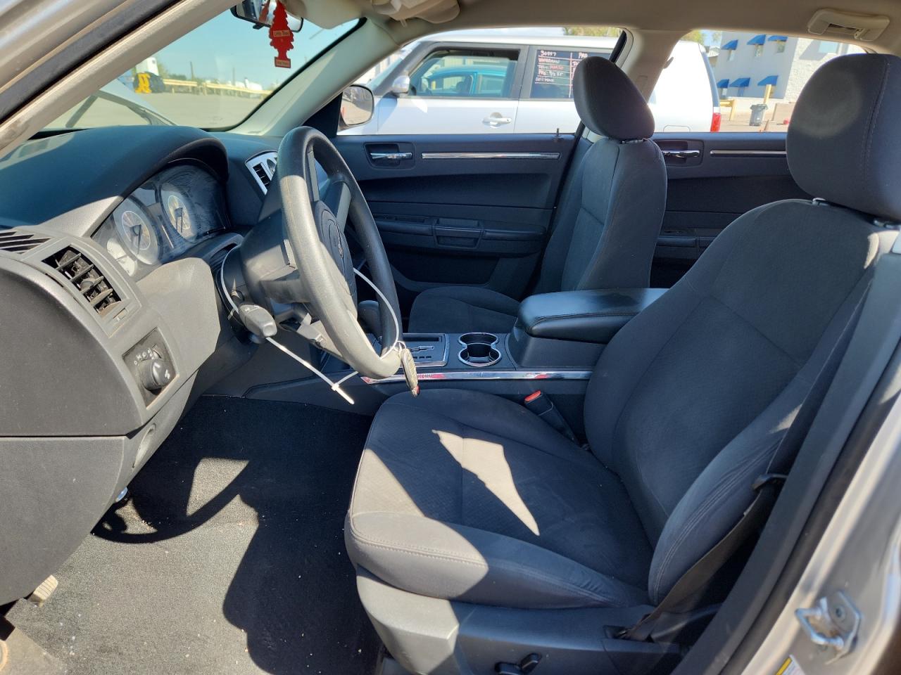 2010 Chrysler 300 Touring VIN: 2C3CA4CD2AH211430 Lot: 80914695