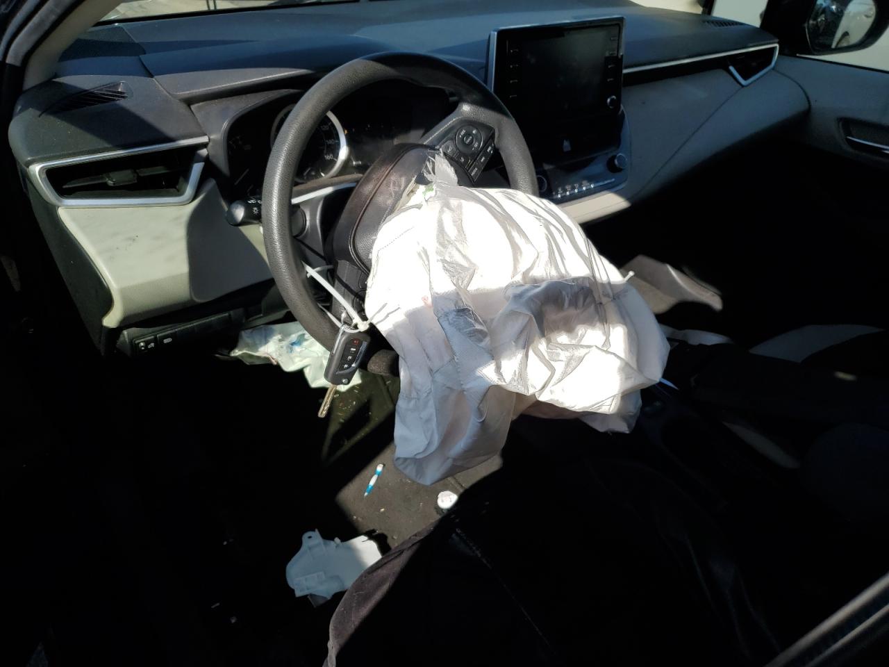 2020 Toyota Corolla Le VIN: JTDEPRAE6LJ107682 Lot: 84060875