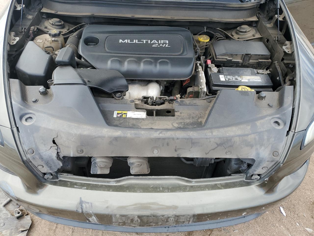 2015 Jeep Cherokee Latitude VIN: 1C4PJLCB4FW518306 Lot: 71712155