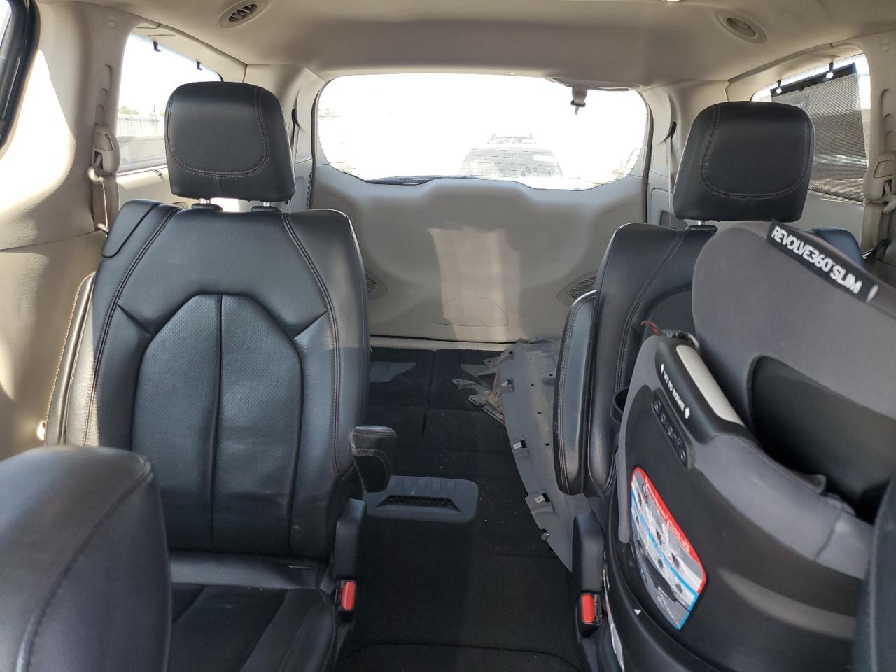 2017 Chrysler Pacifica Touring L Plus VIN: 2C4RC1EG2HR577172 Lot: 81152445