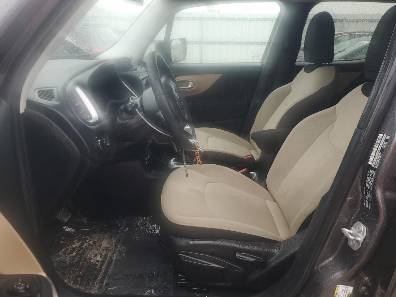 2016 Jeep Renegade Sport VIN: ZACCJBAT8GPD72642 Lot: 81732735