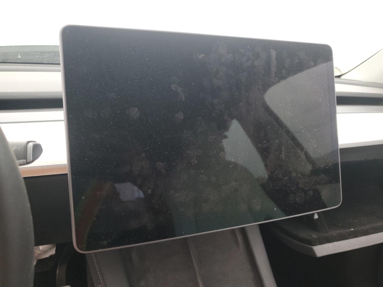 2022 Tesla Model Y VIN: 7SAYGDEF7NF397222 Lot: 70856675