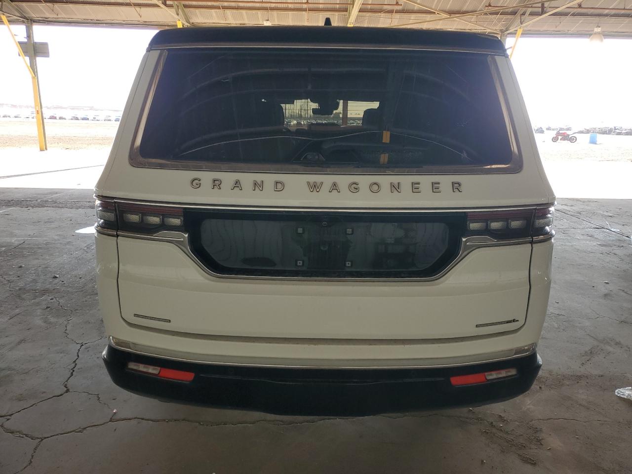 2023 Jeep Grand Wagoneer L Series Iii VIN: 1C4SJSGP7PS500692 Lot: 71058625