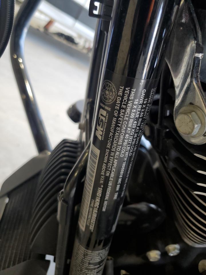 2018 Harley-Davidson Flhxs Street Glide Special VIN: 1HD1KRC18JB652733 Lot: 80452955