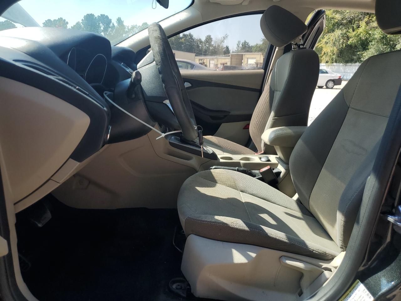 2014 Ford Focus Se VIN: 1FADP3F2XEL435532 Lot: 71269495