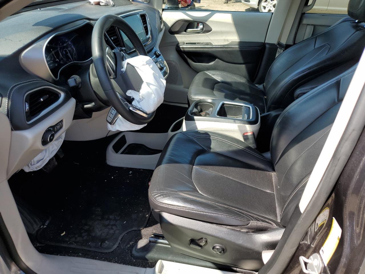 2022 Chrysler Pacifica Touring L VIN: 2C4RC1BG0NR183332 Lot: 80082395