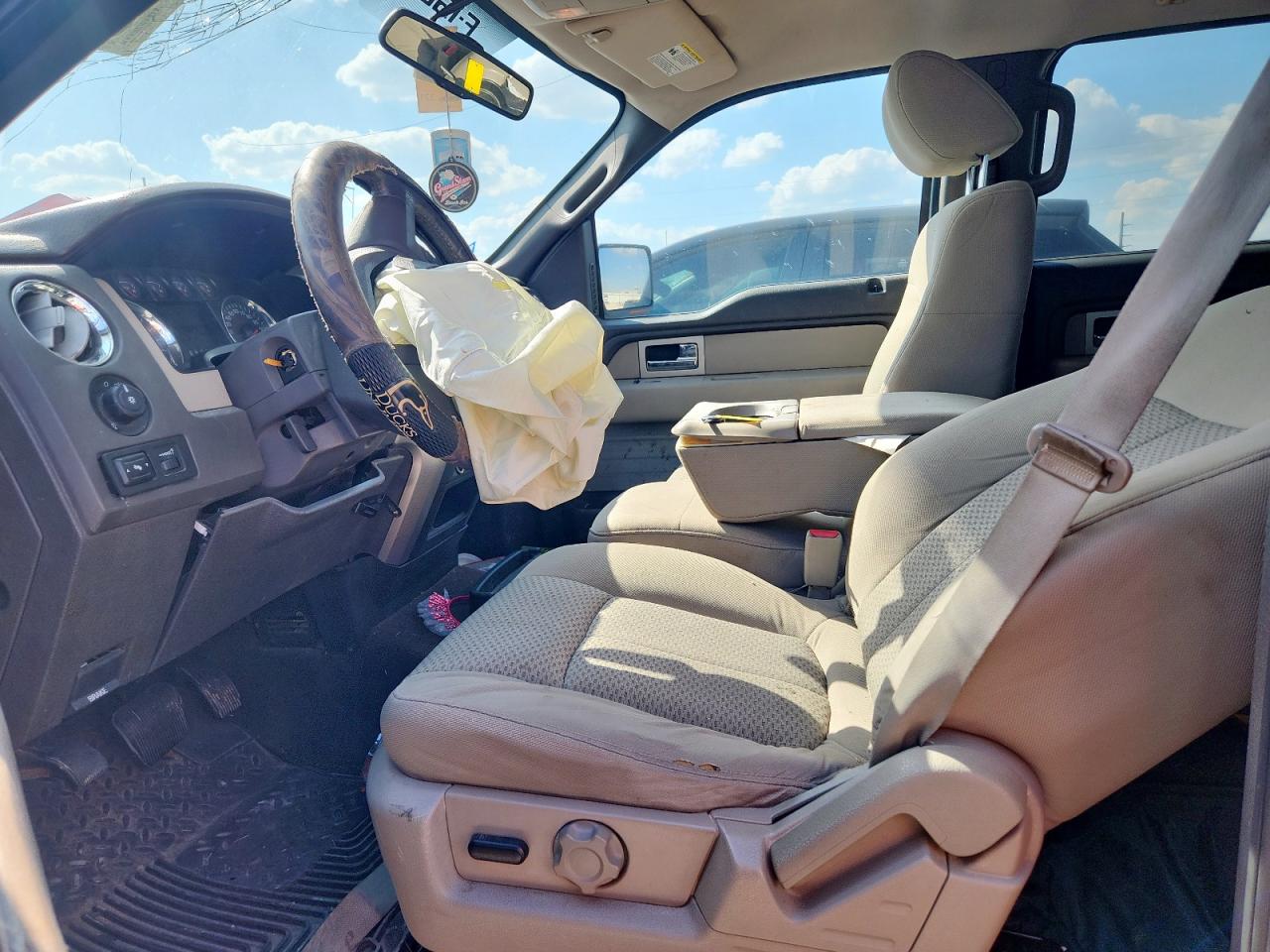 2010 Ford F150 Supercrew VIN: 1FTEW1E84AKA23084 Lot: 81464215