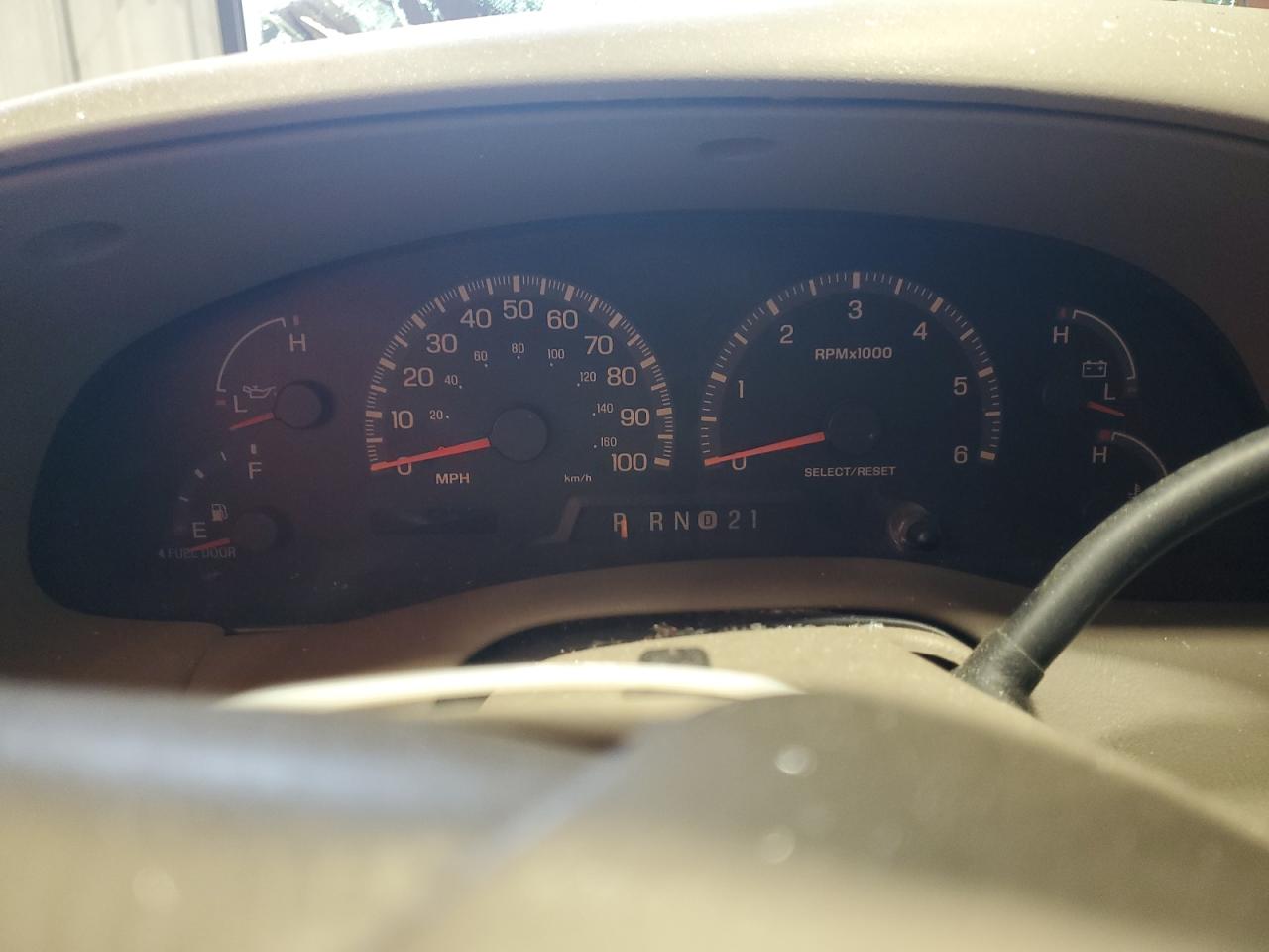 2000 Ford Expedition Xlt VIN: 1FMRU1666YLB29122 Lot: 90032185