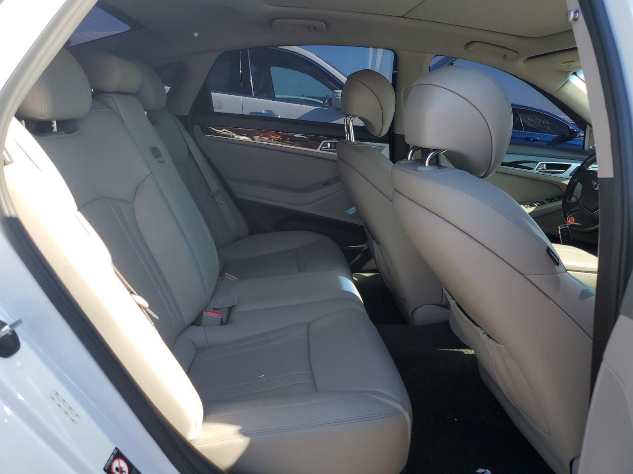 2018 Genesis G80 Base VIN: KMHGN4JE0JU240219 Lot: 70694125