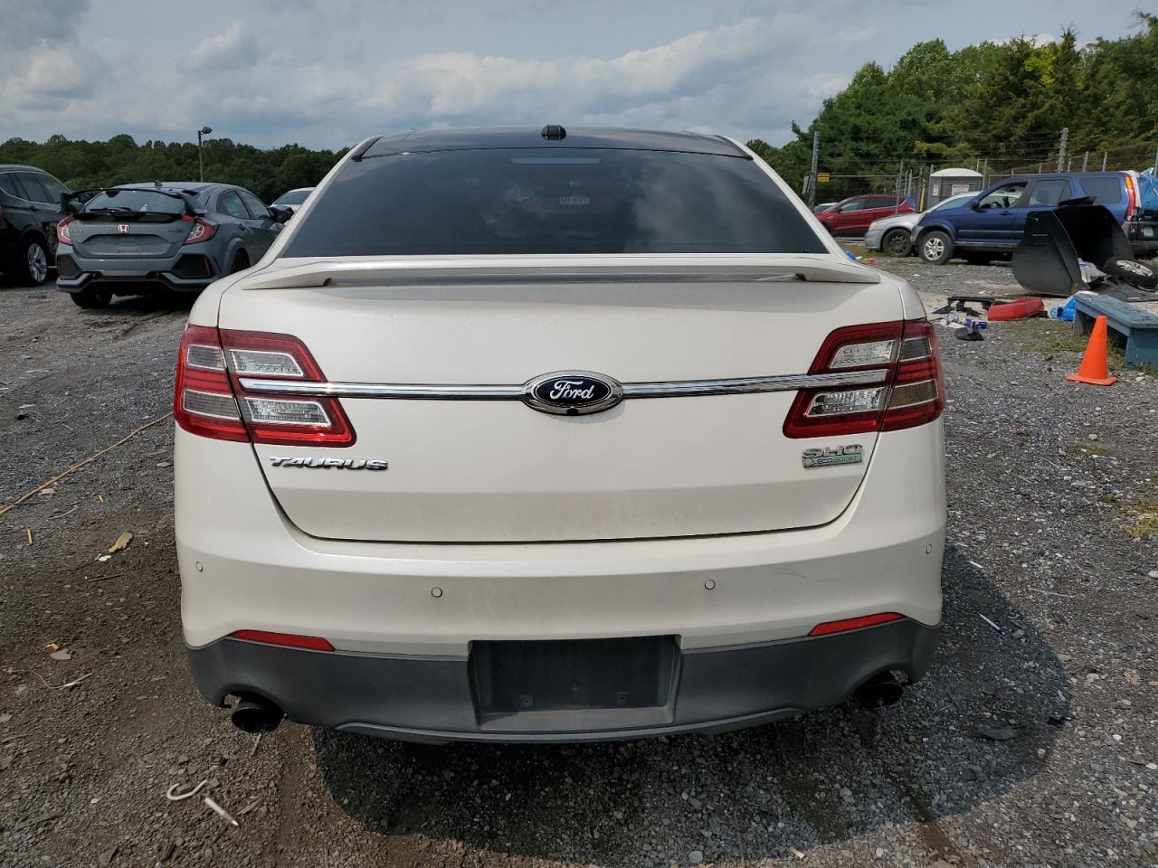 2015 Ford Taurus Sho VIN: 1FAHP2KT5FG150502 Lot: 70816615