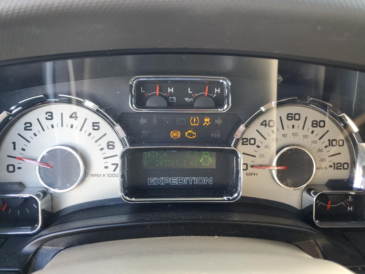 2011 Ford Expedition El Xlt VIN: 1FMJK1J51BEF43521 Lot: 81866995