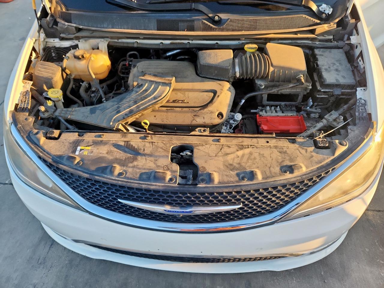 2019 Chrysler Pacifica Touring Plus VIN: 2C4RC1FG1KR708095 Lot: 71438195