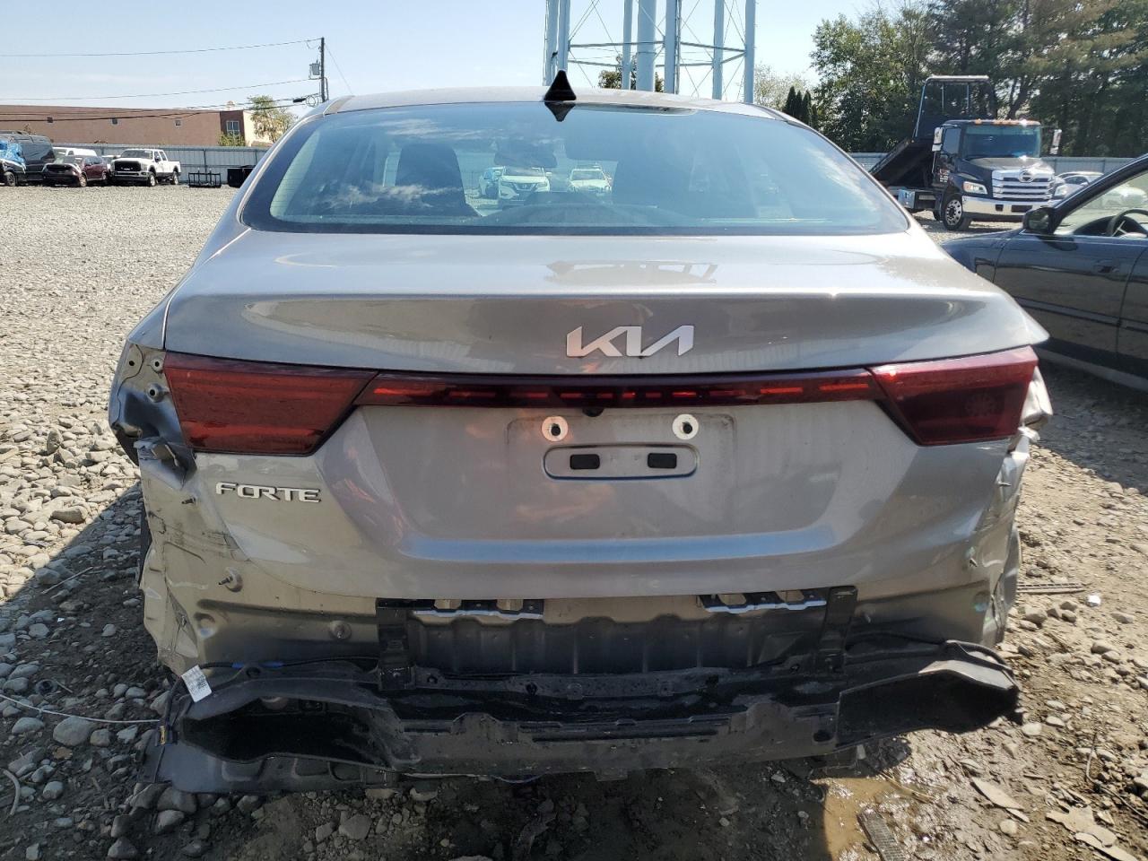 2023 Kia Forte Lx VIN: 3KPF24AD0PE615646 Lot: 80293935