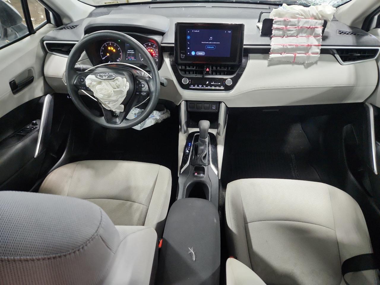 2023 Toyota Corolla Cross L VIN: 7MUAAABG6PV067152 Lot: 84205805