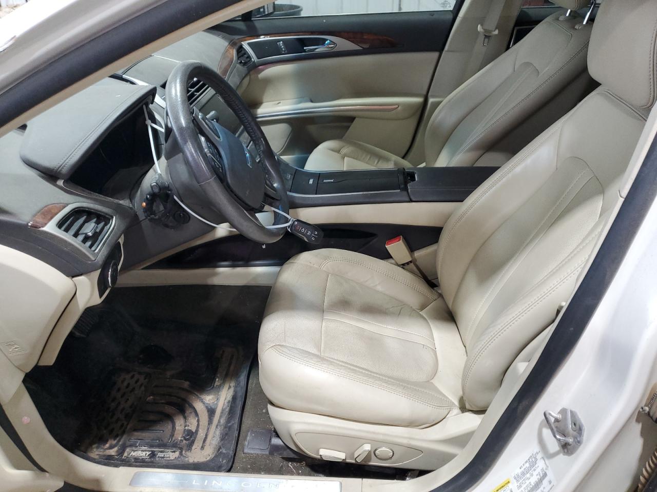 2013 Lincoln Mkz VIN: 3LN6L2J90DR823197 Lot: 80421875