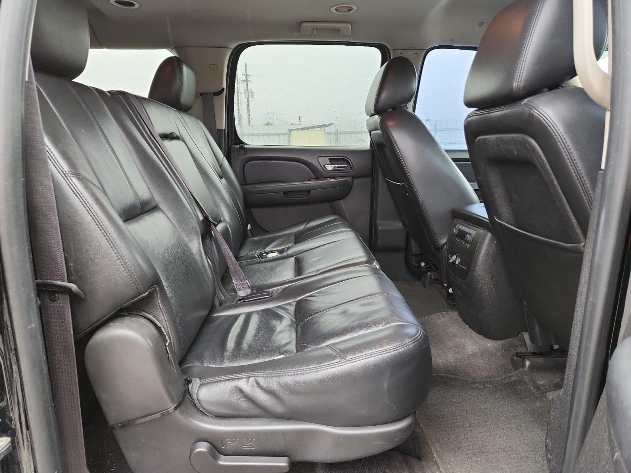 2014 Chevrolet Suburban K1500 Lt VIN: 1GNSKJE76ER240405 Lot: 82145805