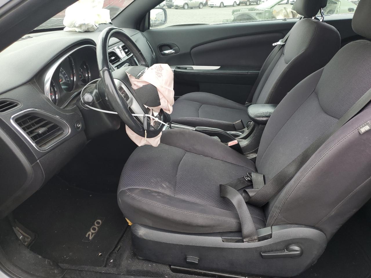 2014 Chrysler 200 Touring VIN: 1C3BCBEBXEN132414 Lot: 81886275