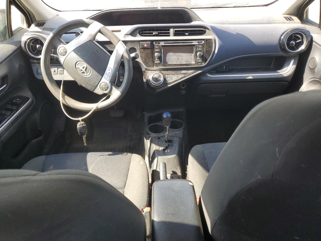 2017 Toyota Prius C VIN: JTDKDTB33H1597933 Lot: 81950075