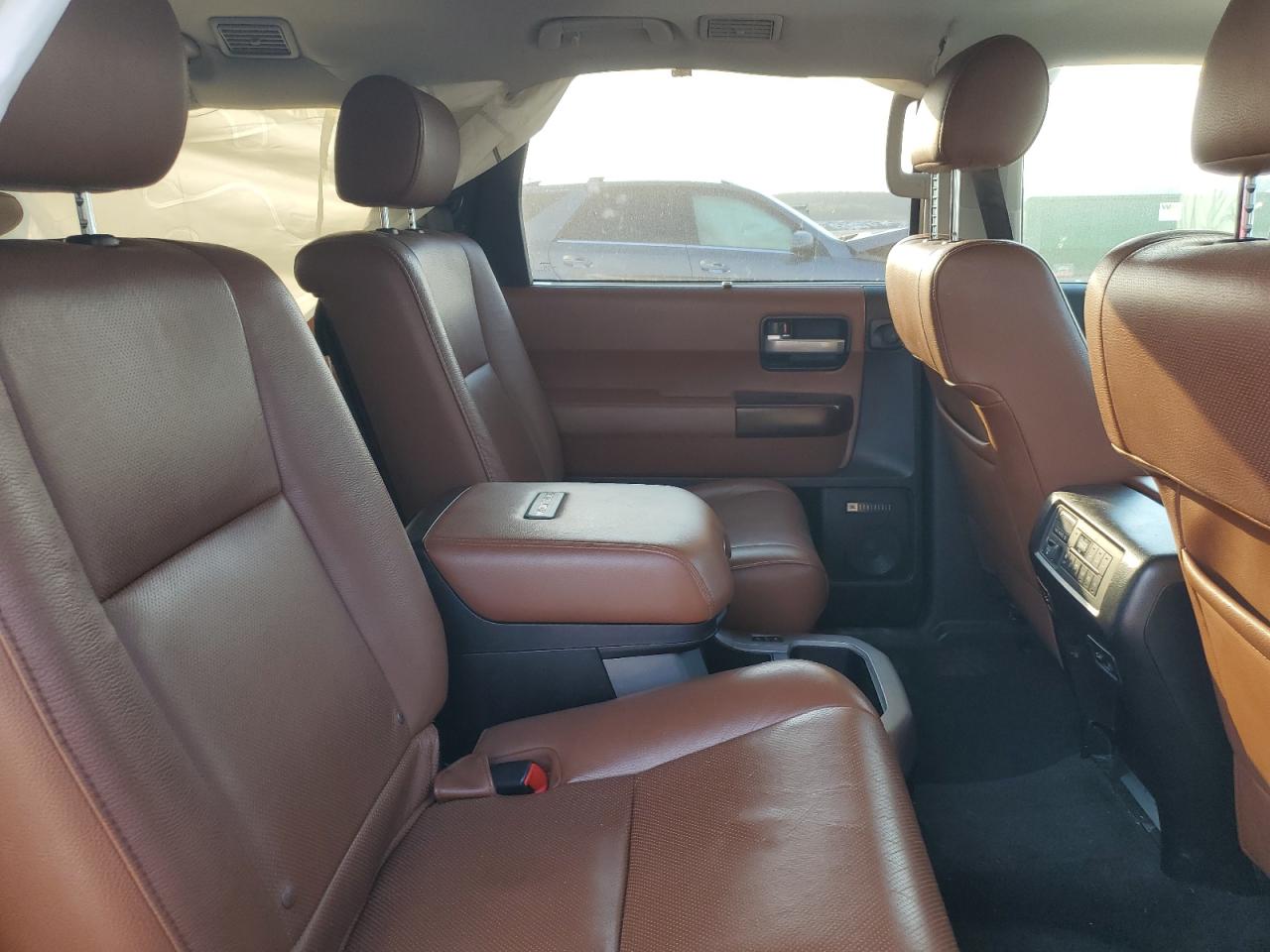 2015 Toyota Sequoia Platinum VIN: 5TDDW5G12FS110968 Lot: 71611745