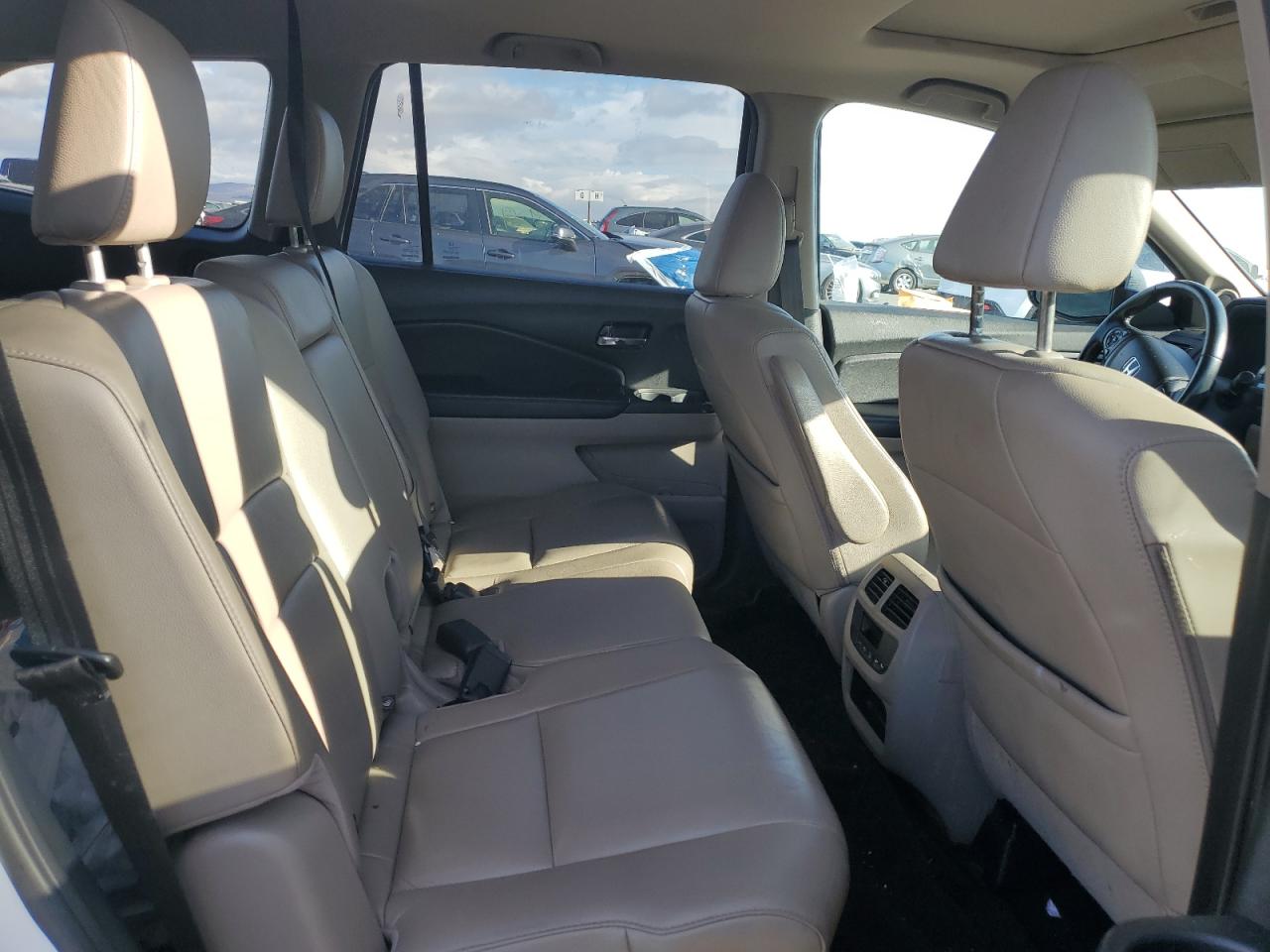 2016 Honda Pilot Exl VIN: 5FNYF6H52GB068123 Lot: 81923535
