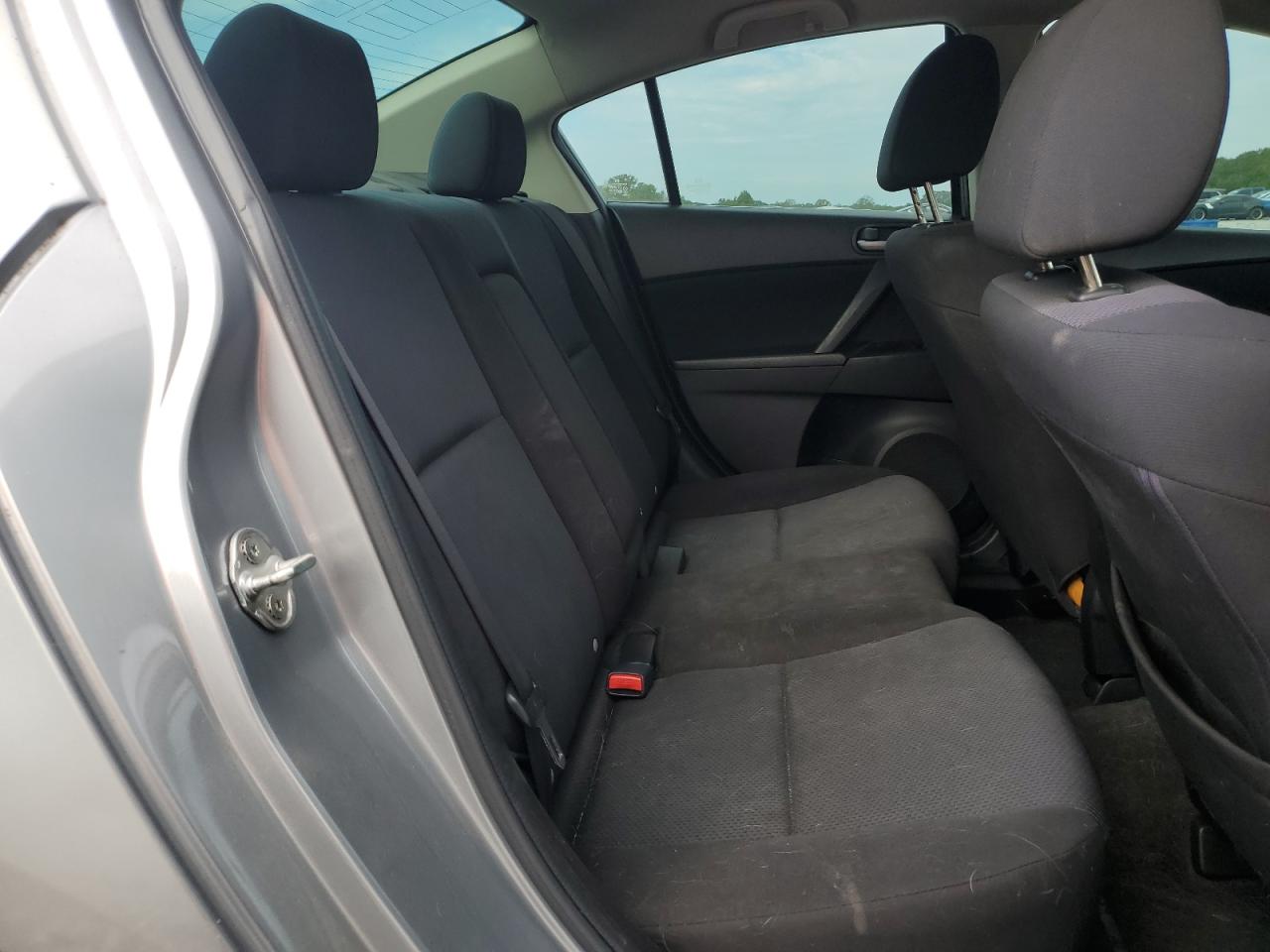 2011 Mazda 3 I VIN: JM1BL1VF8B1406480 Lot: 71228675